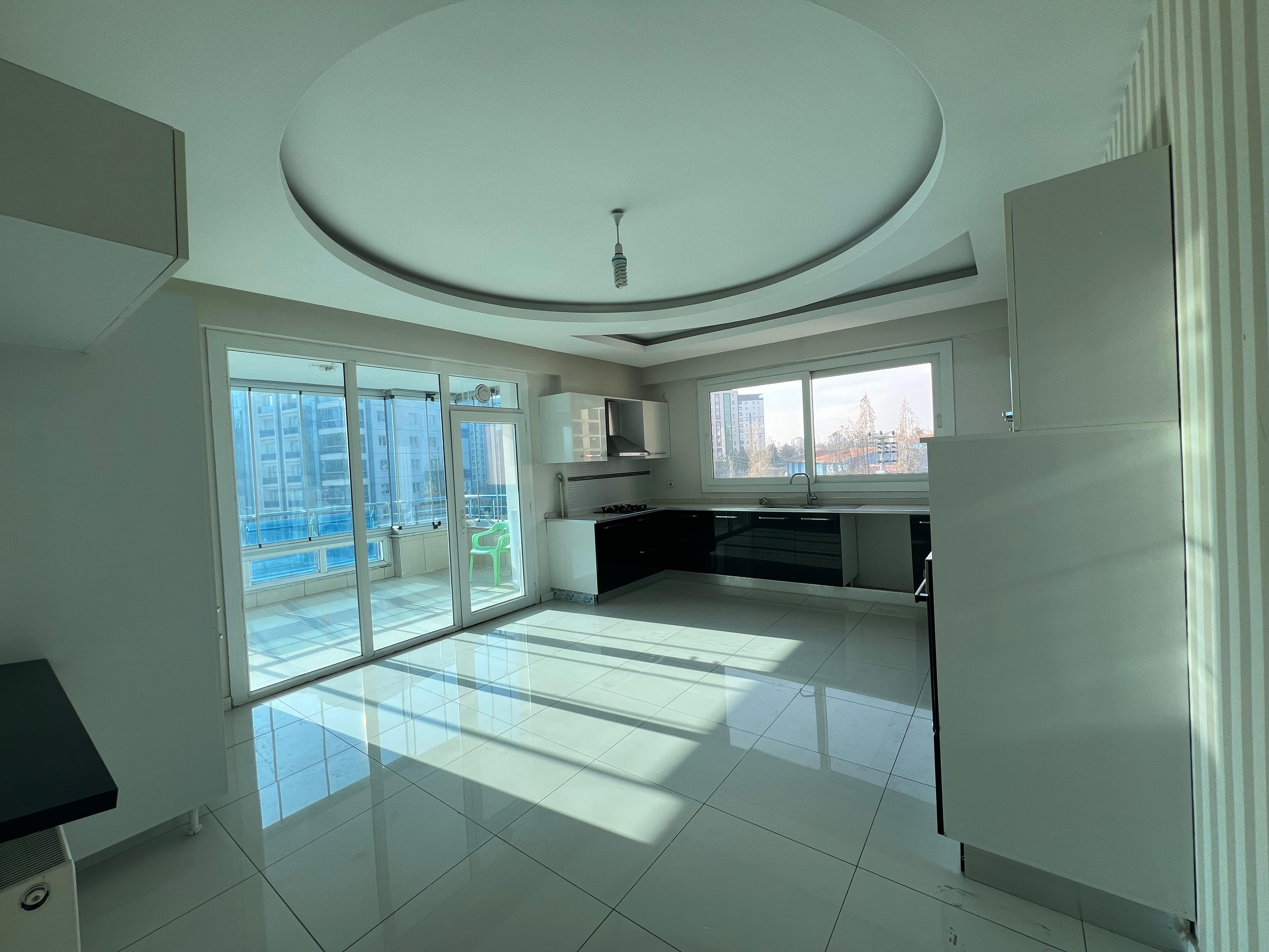 FOUR LAND GAYRİMENKUL'DEN 3+1 LÜX KİRALIK DAİRE